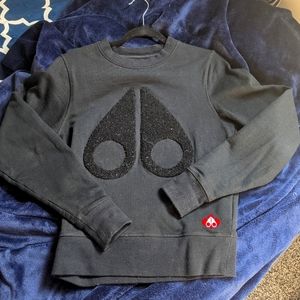 Moose knuckle sweater